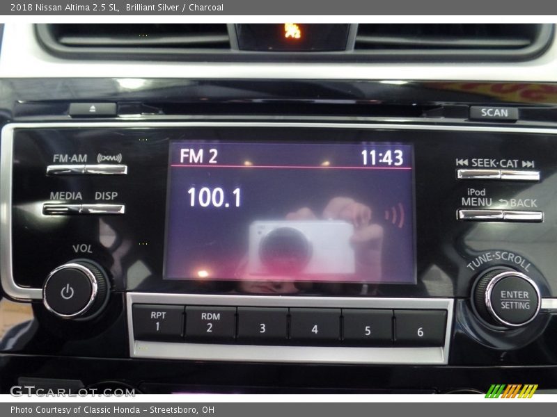 Brilliant Silver / Charcoal 2018 Nissan Altima 2.5 SL