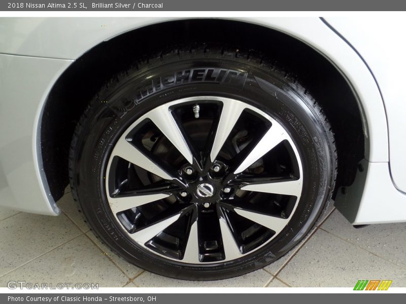 Brilliant Silver / Charcoal 2018 Nissan Altima 2.5 SL
