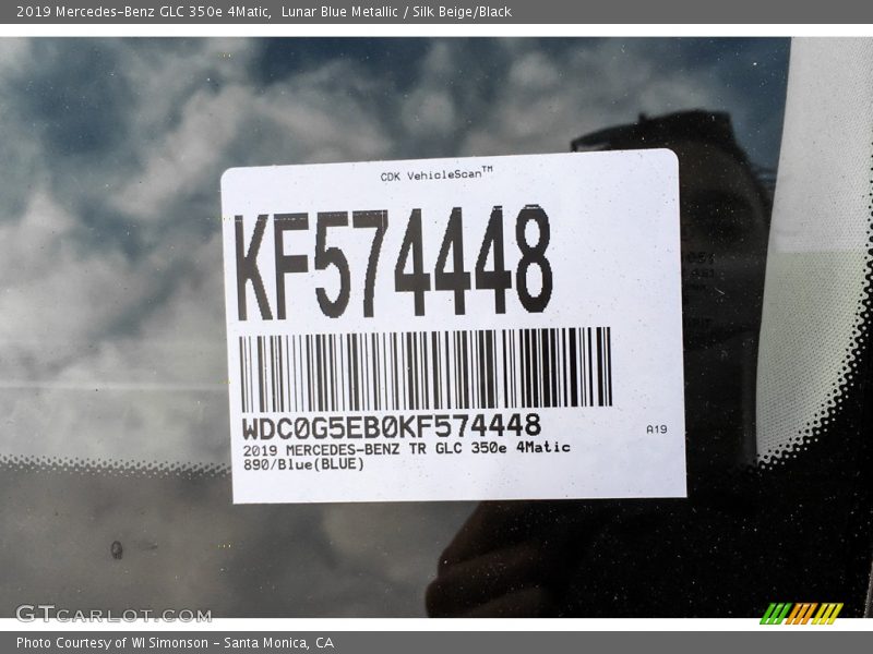 Lunar Blue Metallic / Silk Beige/Black 2019 Mercedes-Benz GLC 350e 4Matic