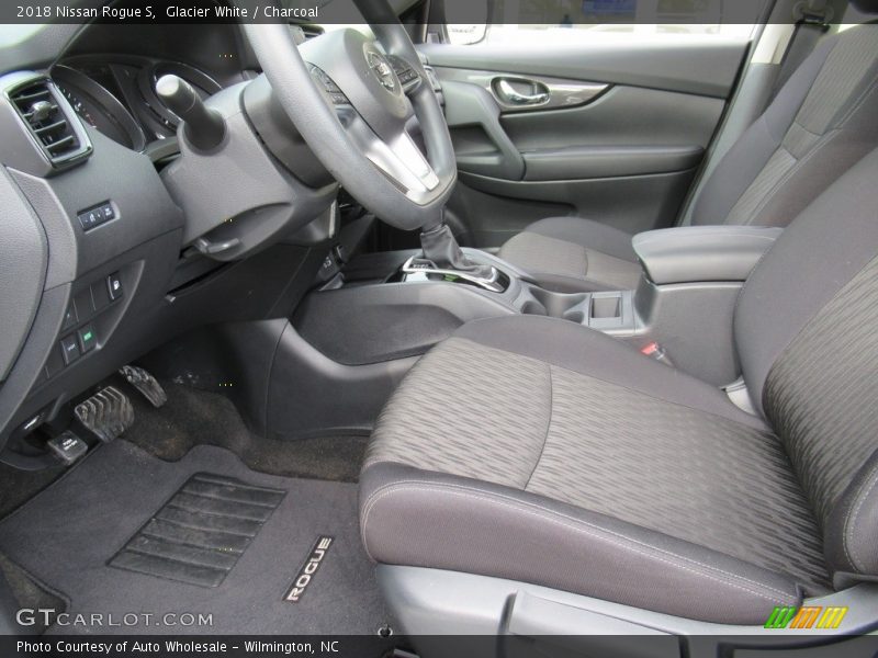 Glacier White / Charcoal 2018 Nissan Rogue S