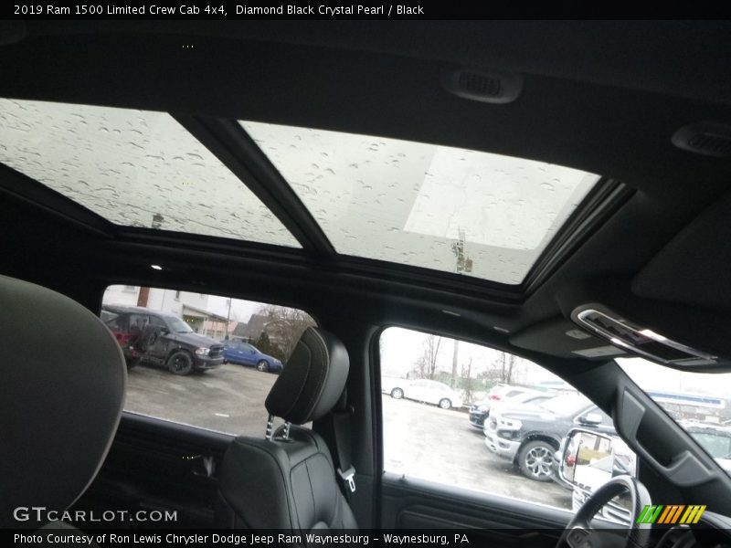 Diamond Black Crystal Pearl / Black 2019 Ram 1500 Limited Crew Cab 4x4