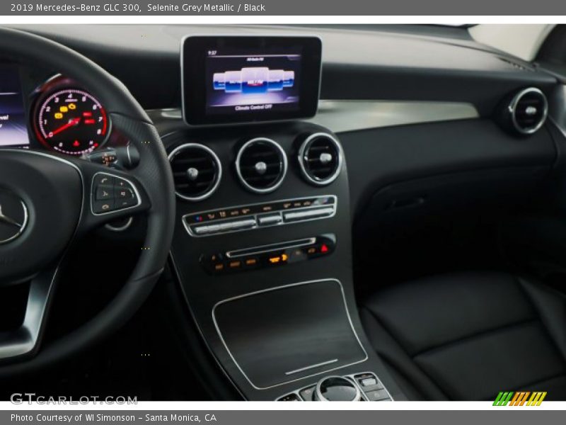 Selenite Grey Metallic / Black 2019 Mercedes-Benz GLC 300