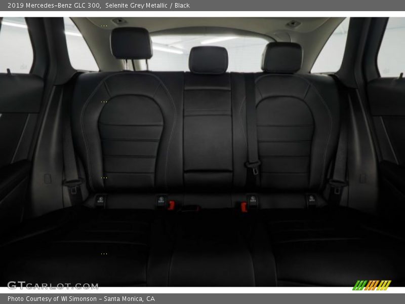 Selenite Grey Metallic / Black 2019 Mercedes-Benz GLC 300