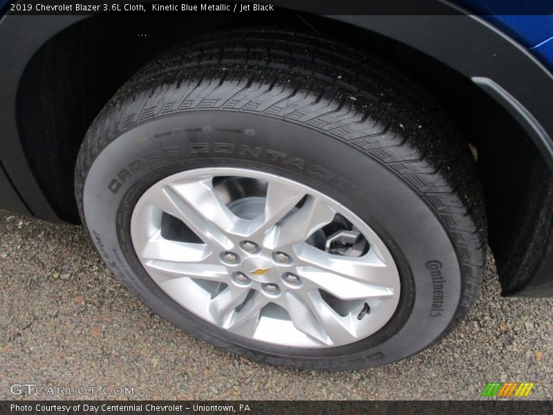 Kinetic Blue Metallic / Jet Black 2019 Chevrolet Blazer 3.6L Cloth