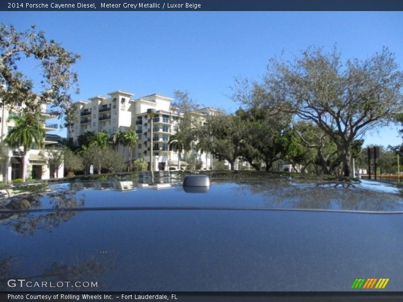 Meteor Grey Metallic / Luxor Beige 2014 Porsche Cayenne Diesel