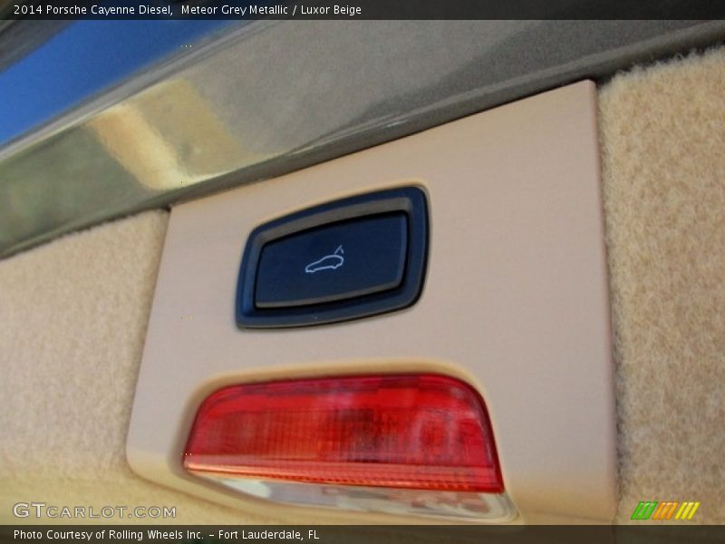 Meteor Grey Metallic / Luxor Beige 2014 Porsche Cayenne Diesel