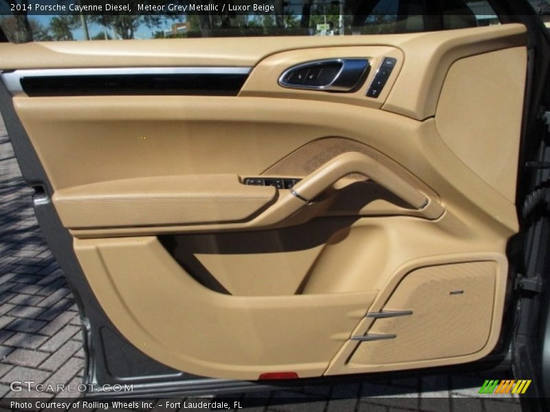 Meteor Grey Metallic / Luxor Beige 2014 Porsche Cayenne Diesel