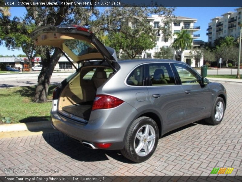 Meteor Grey Metallic / Luxor Beige 2014 Porsche Cayenne Diesel
