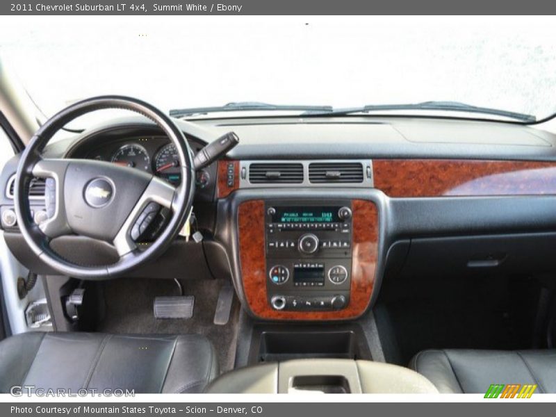 Summit White / Ebony 2011 Chevrolet Suburban LT 4x4