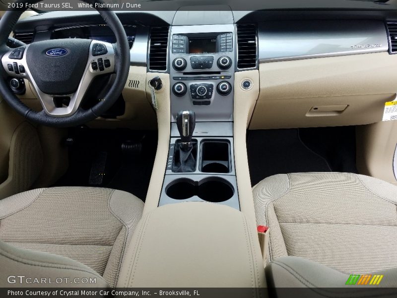 White Platinum / Dune 2019 Ford Taurus SEL