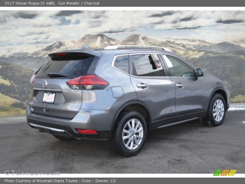 Gun Metallic / Charcoal 2017 Nissan Rogue SV AWD