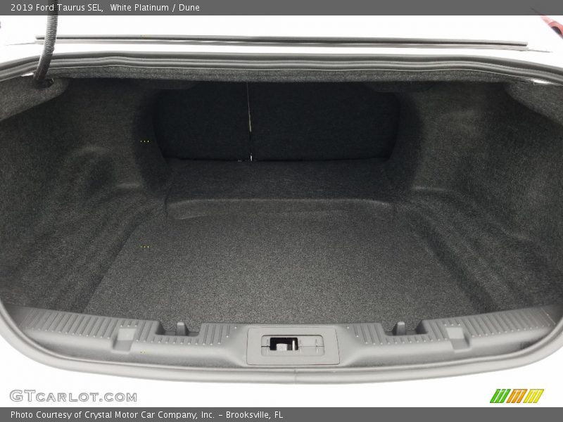 White Platinum / Dune 2019 Ford Taurus SEL