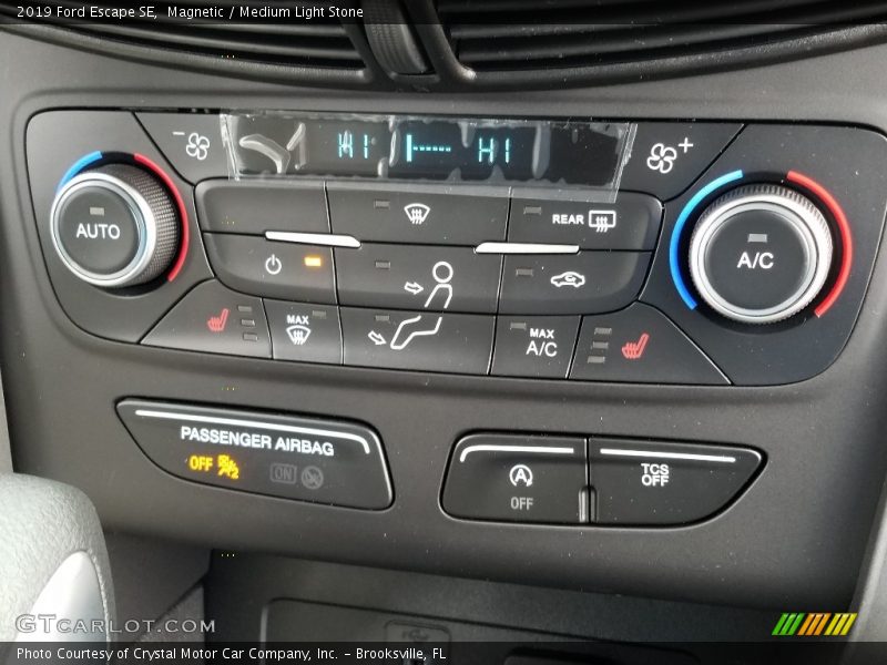 Magnetic / Medium Light Stone 2019 Ford Escape SE