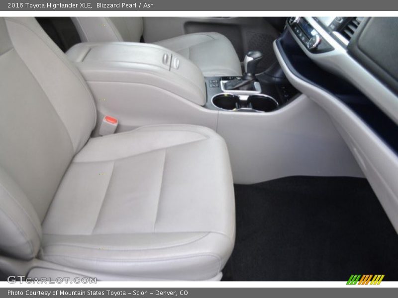 Blizzard Pearl / Ash 2016 Toyota Highlander XLE