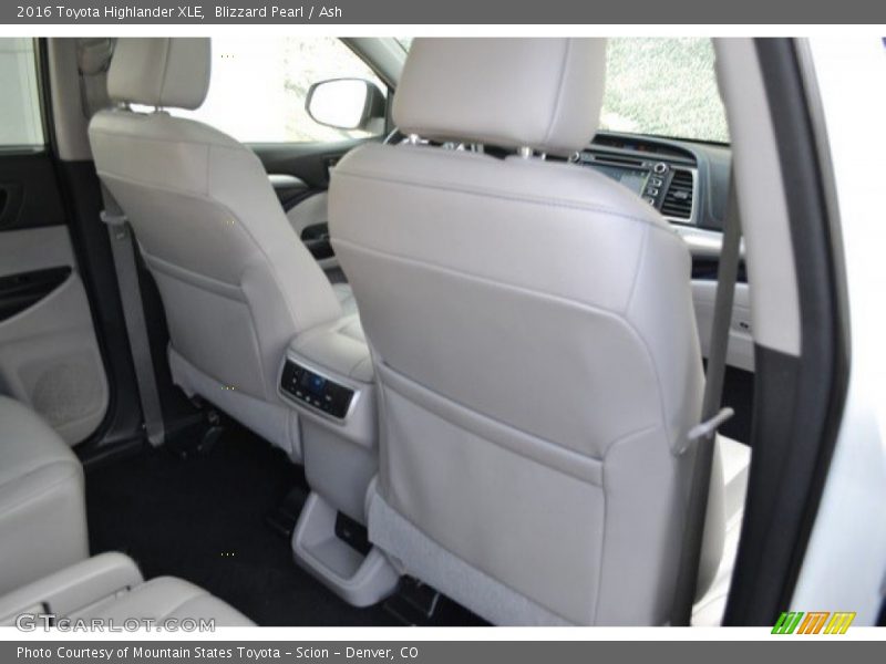 Blizzard Pearl / Ash 2016 Toyota Highlander XLE