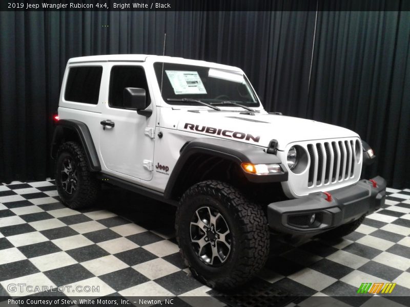 Bright White / Black 2019 Jeep Wrangler Rubicon 4x4