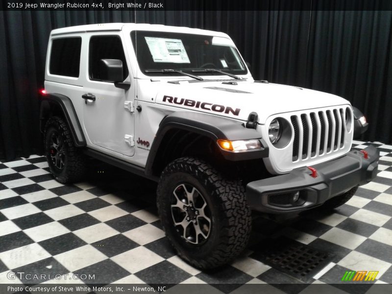 Bright White / Black 2019 Jeep Wrangler Rubicon 4x4