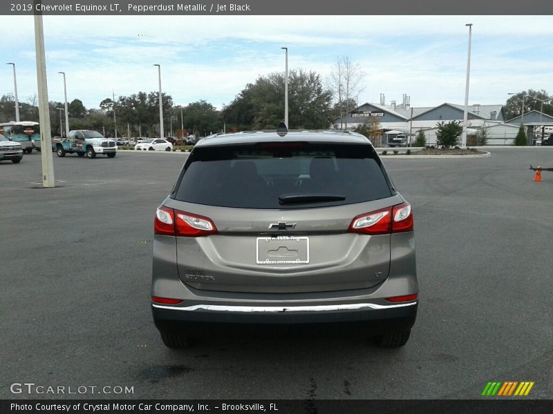 Pepperdust Metallic / Jet Black 2019 Chevrolet Equinox LT