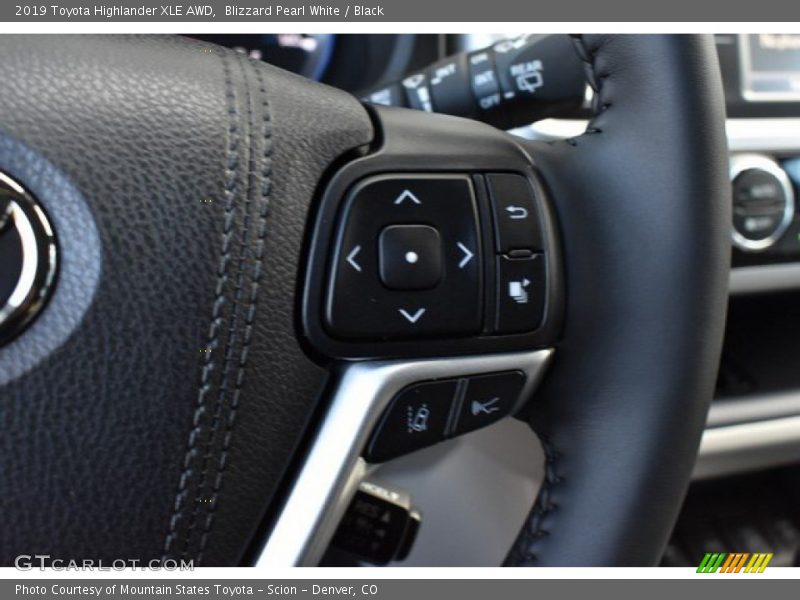 Blizzard Pearl White / Black 2019 Toyota Highlander XLE AWD