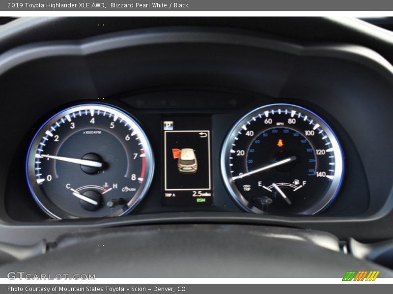 Blizzard Pearl White / Black 2019 Toyota Highlander XLE AWD