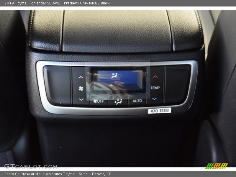 Predawn Gray Mica / Black 2019 Toyota Highlander SE AWD