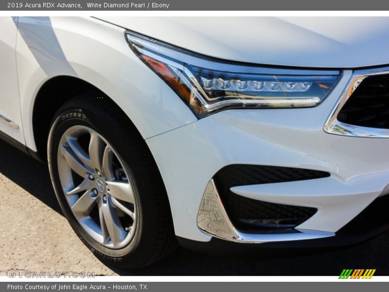 White Diamond Pearl / Ebony 2019 Acura RDX Advance