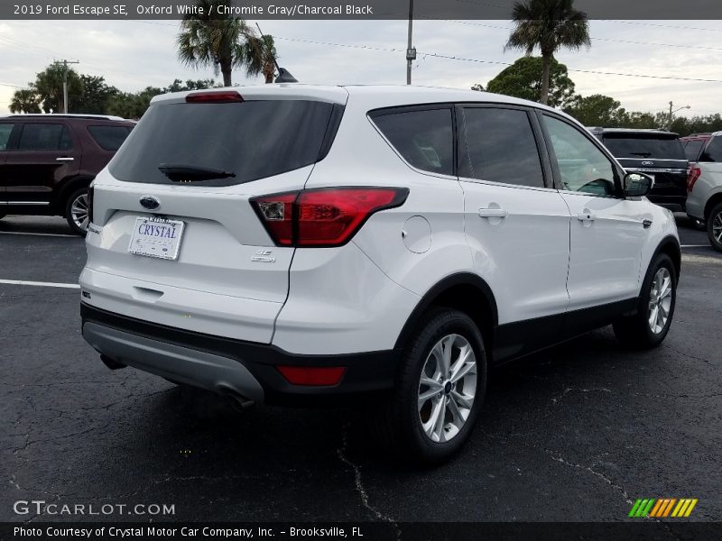 Oxford White / Chromite Gray/Charcoal Black 2019 Ford Escape SE