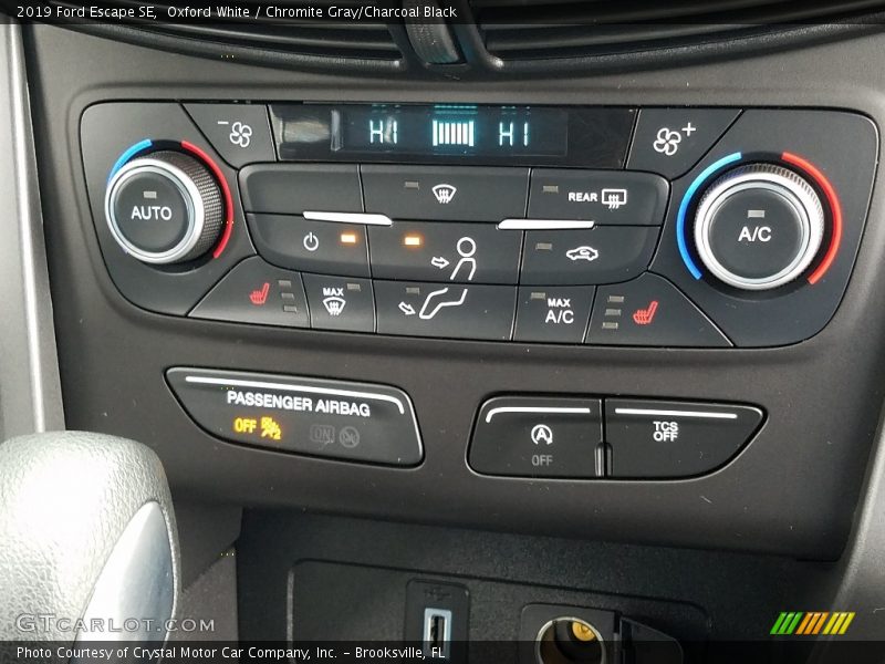 Oxford White / Chromite Gray/Charcoal Black 2019 Ford Escape SE