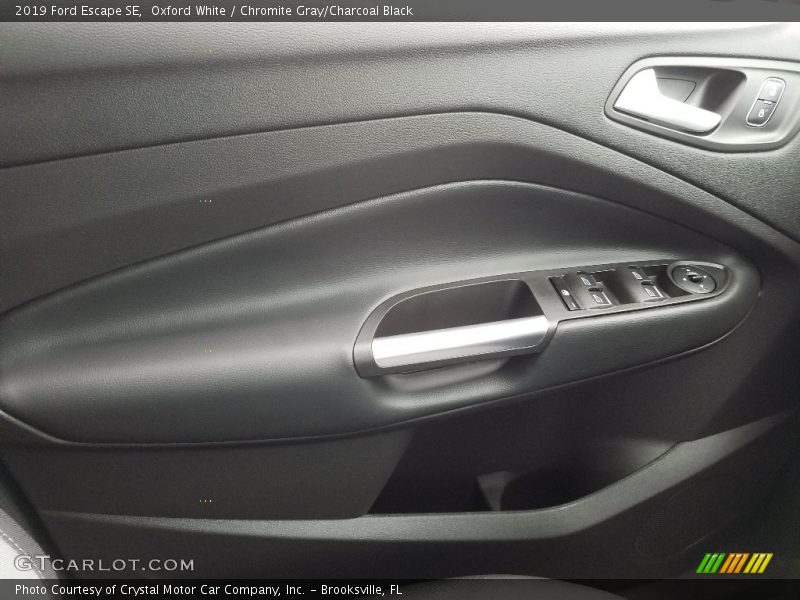 Oxford White / Chromite Gray/Charcoal Black 2019 Ford Escape SE