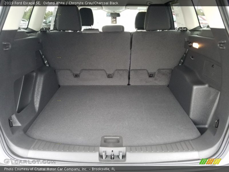 Oxford White / Chromite Gray/Charcoal Black 2019 Ford Escape SE