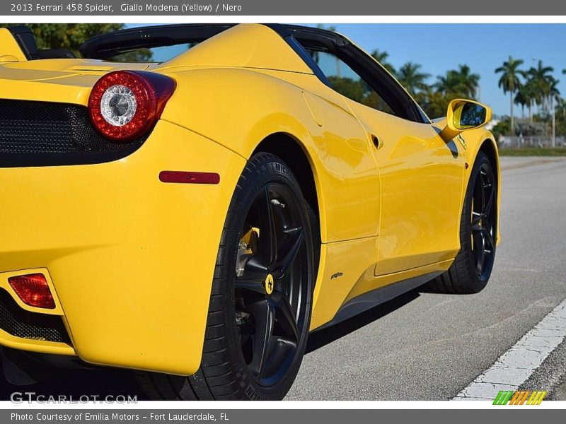 Giallo Modena (Yellow) / Nero 2013 Ferrari 458 Spider