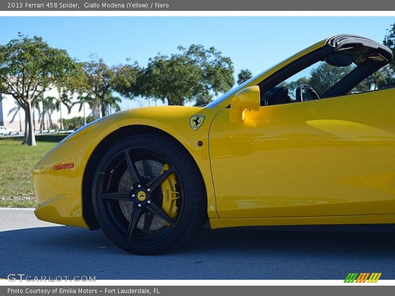 Giallo Modena (Yellow) / Nero 2013 Ferrari 458 Spider