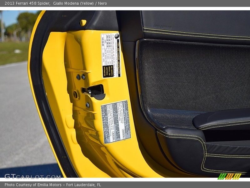 Giallo Modena (Yellow) / Nero 2013 Ferrari 458 Spider