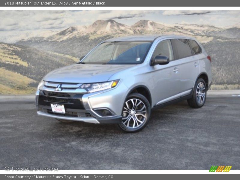 Alloy Silver Metallic / Black 2018 Mitsubishi Outlander ES