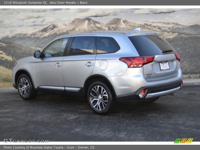 Alloy Silver Metallic / Black 2018 Mitsubishi Outlander ES