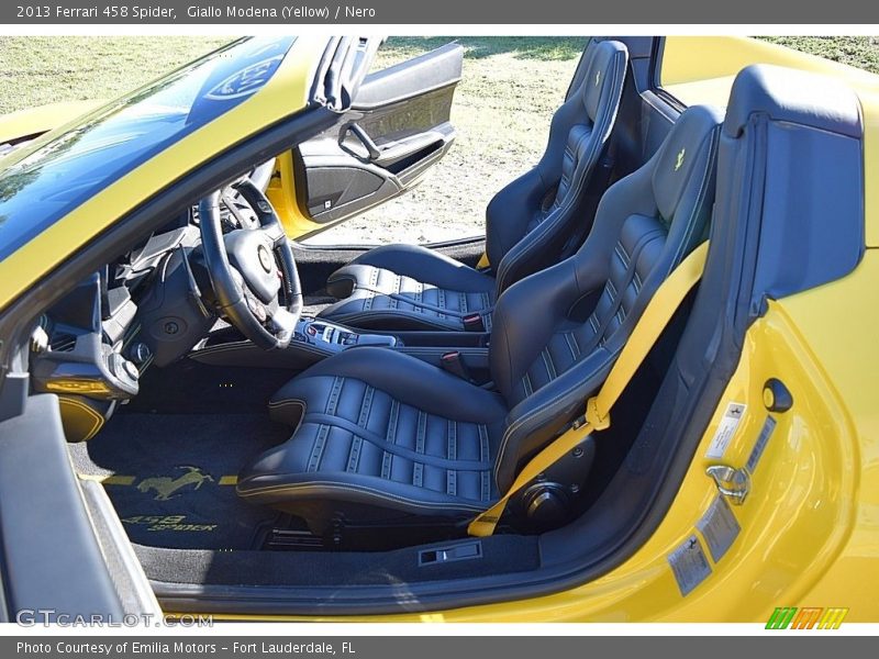 Front Seat of 2013 458 Spider