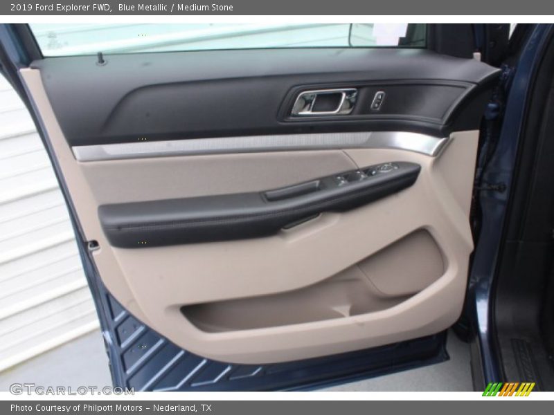Door Panel of 2019 Explorer FWD