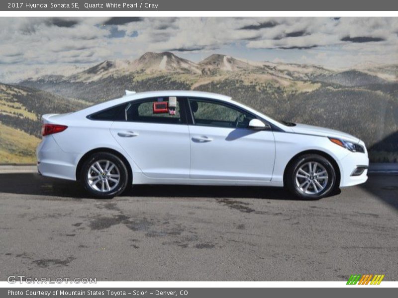 Quartz White Pearl / Gray 2017 Hyundai Sonata SE