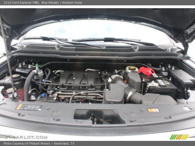 Blue Metallic / Medium Stone 2019 Ford Explorer FWD