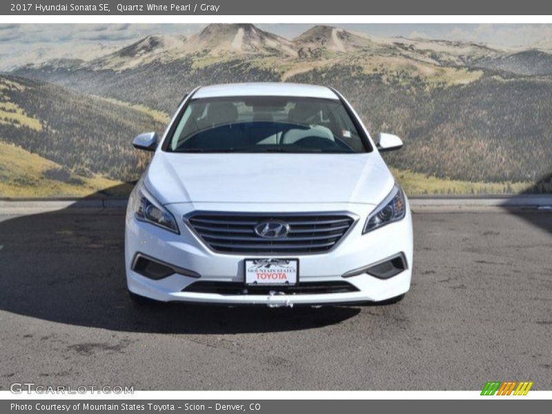 Quartz White Pearl / Gray 2017 Hyundai Sonata SE