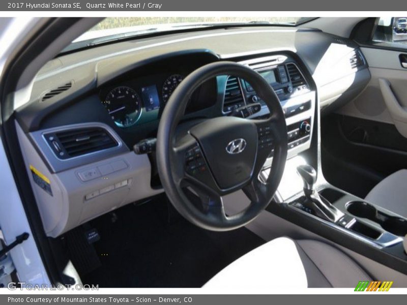 Quartz White Pearl / Gray 2017 Hyundai Sonata SE