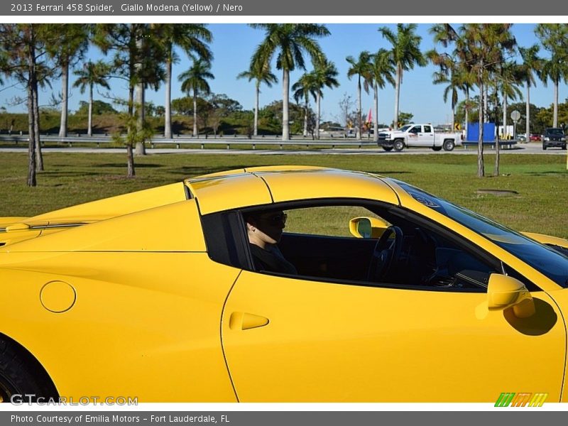 Giallo Modena (Yellow) / Nero 2013 Ferrari 458 Spider