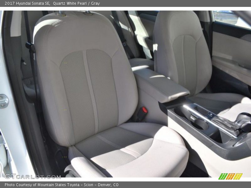 Quartz White Pearl / Gray 2017 Hyundai Sonata SE