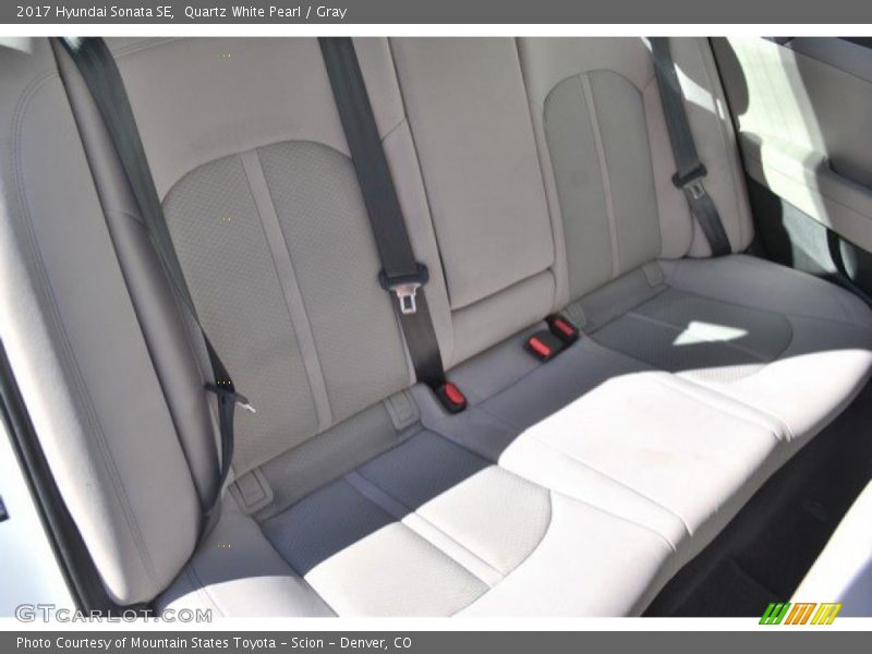 Quartz White Pearl / Gray 2017 Hyundai Sonata SE