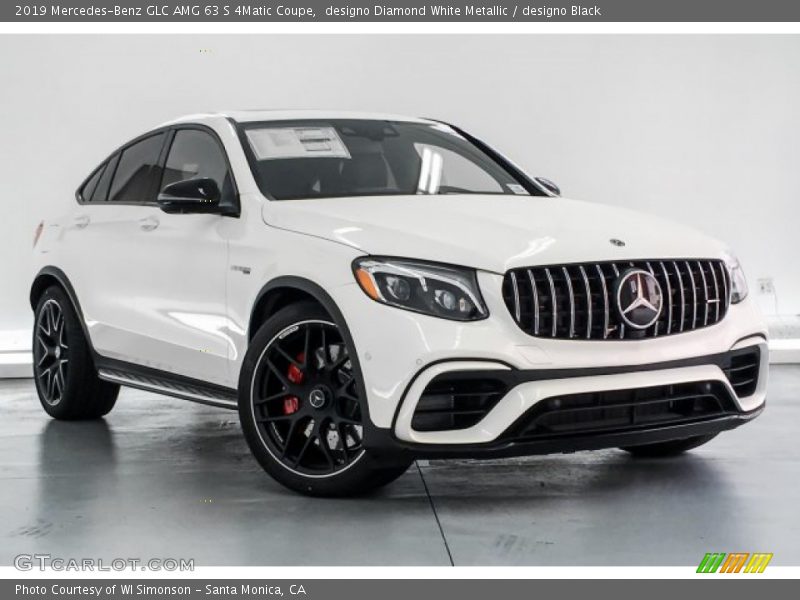 Front 3/4 View of 2019 GLC AMG 63 S 4Matic Coupe