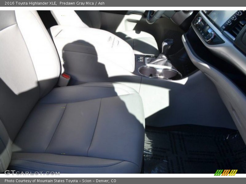 Predawn Gray Mica / Ash 2016 Toyota Highlander XLE