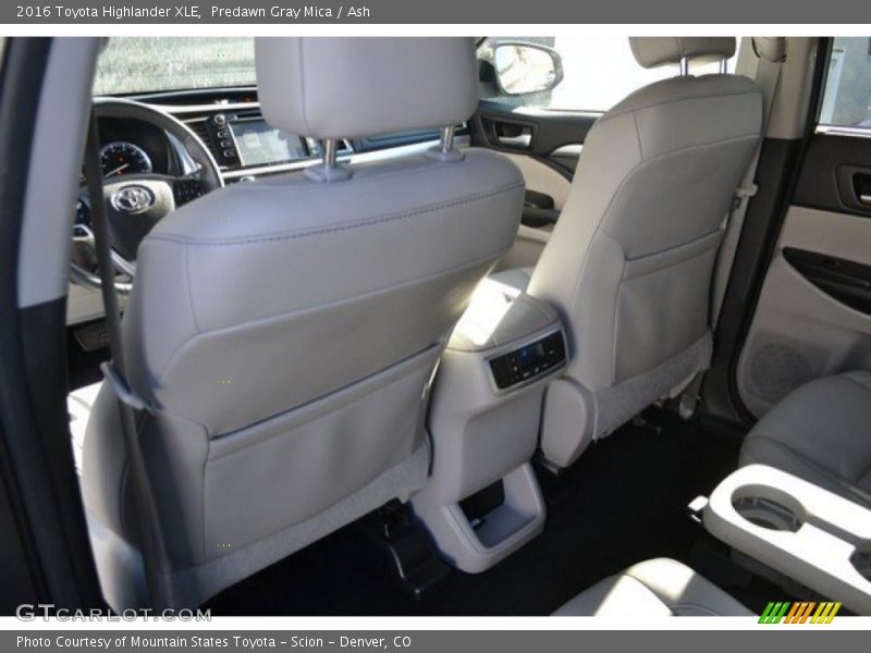 Predawn Gray Mica / Ash 2016 Toyota Highlander XLE