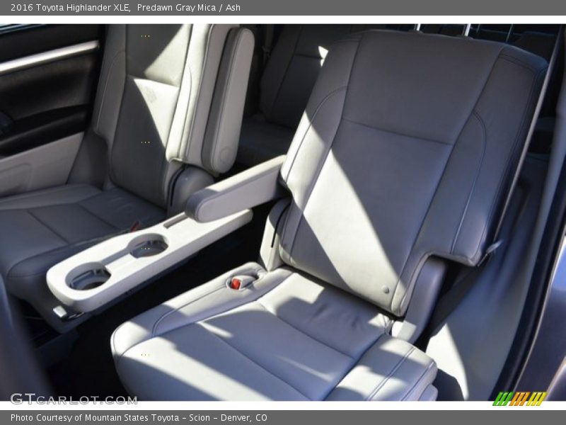 Predawn Gray Mica / Ash 2016 Toyota Highlander XLE
