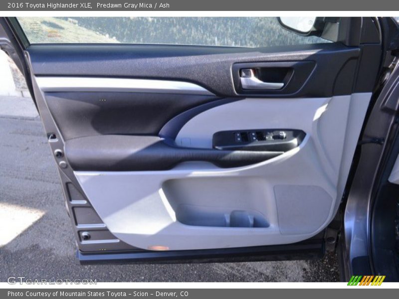Predawn Gray Mica / Ash 2016 Toyota Highlander XLE