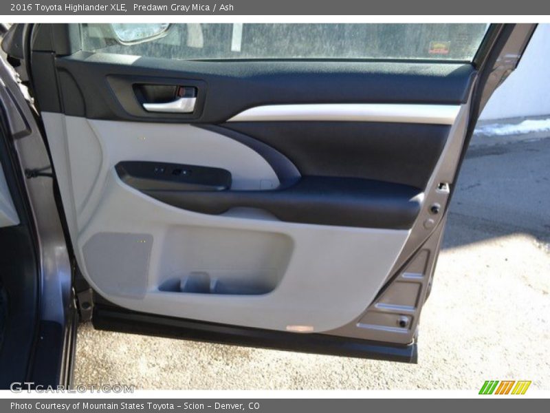 Predawn Gray Mica / Ash 2016 Toyota Highlander XLE
